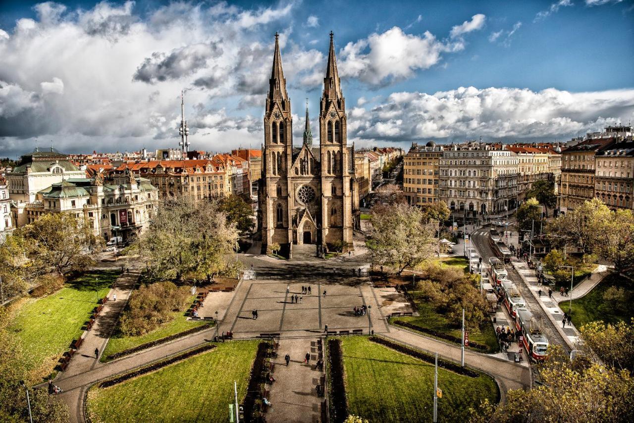 Modern And Huge Apts In Center By Michal&friends Praha